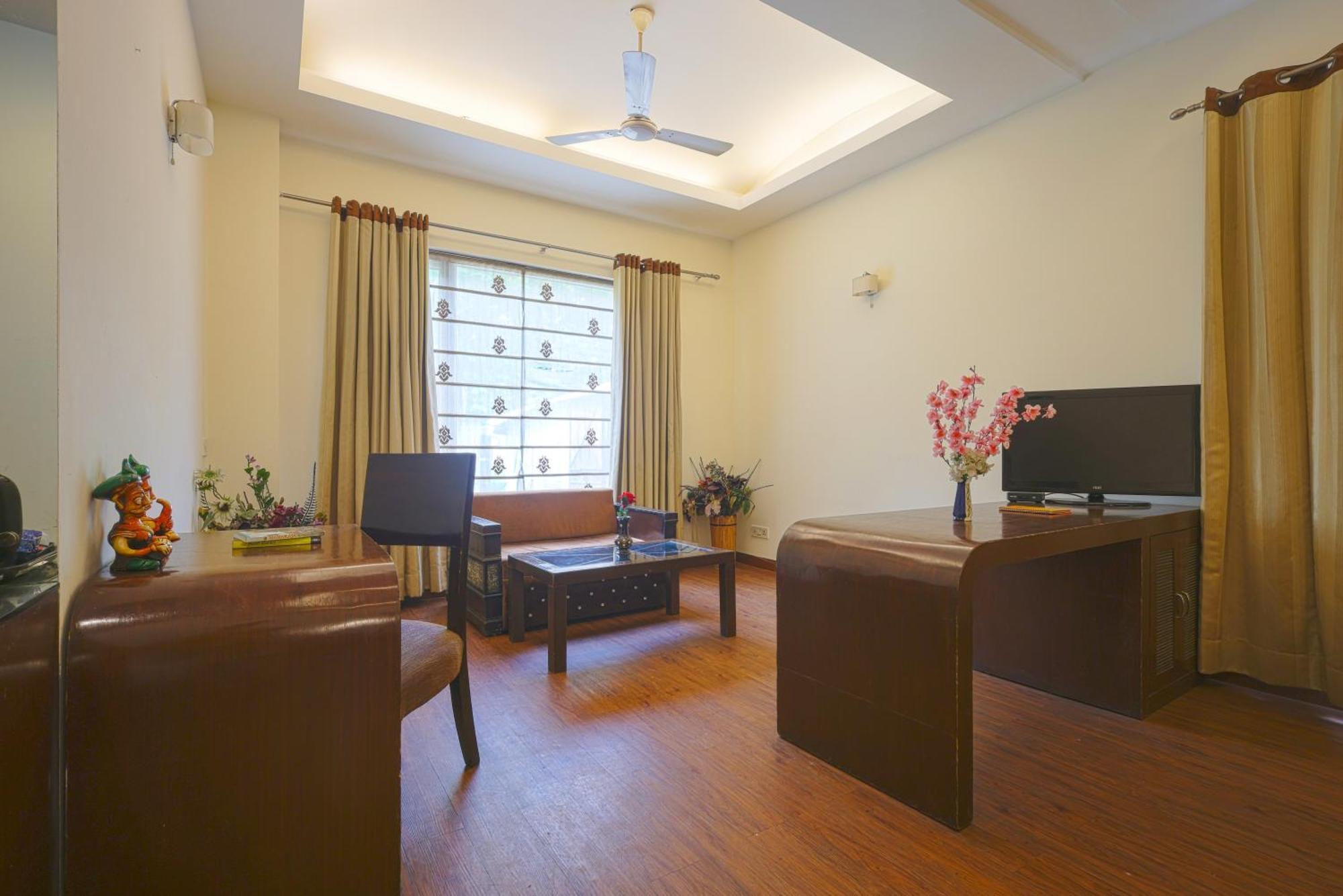 Hotel Haris Mg Road Gurugram Gurgaon Exteriör bild