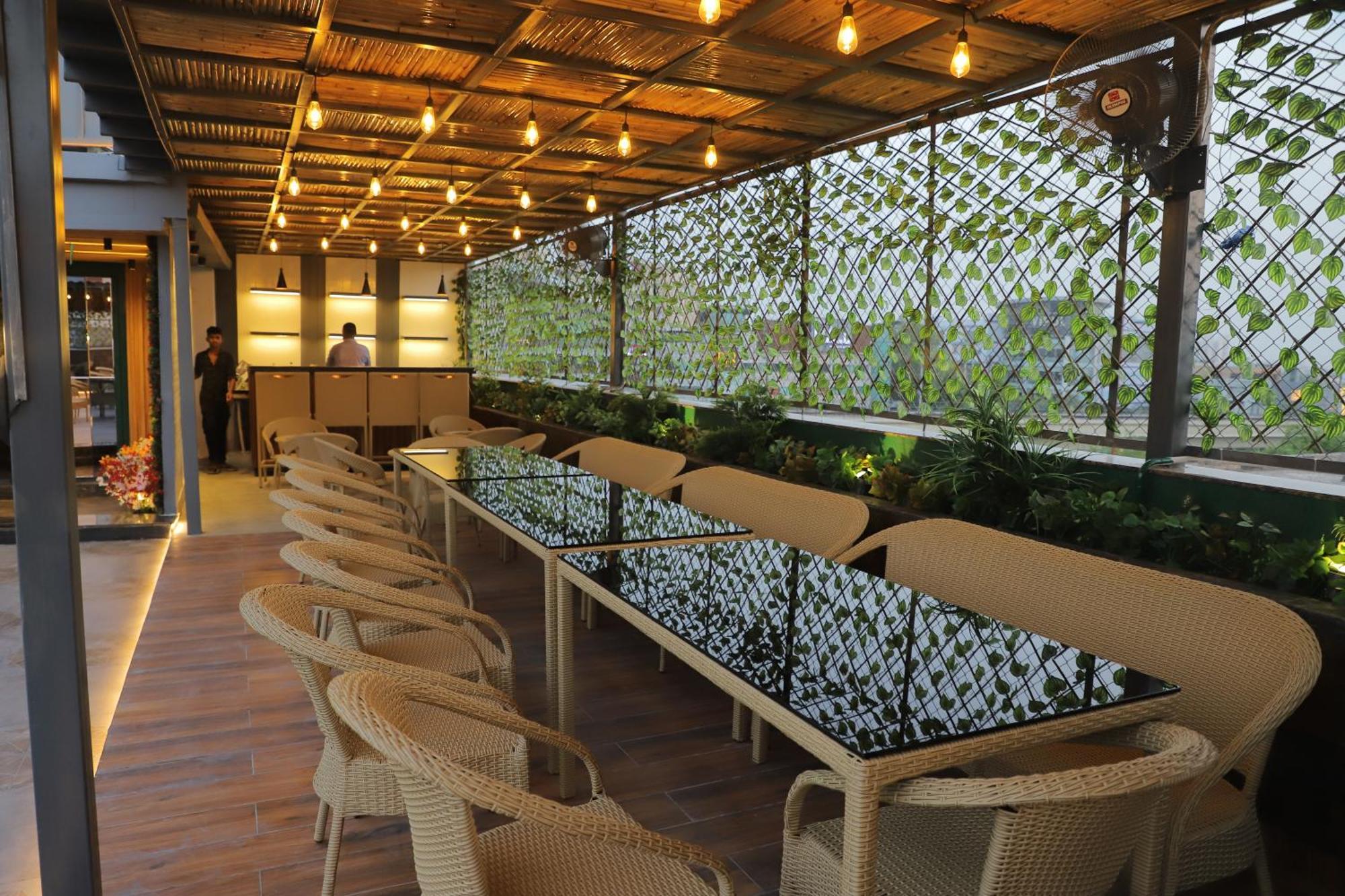 Hotel Haris Mg Road Gurugram Gurgaon Exteriör bild