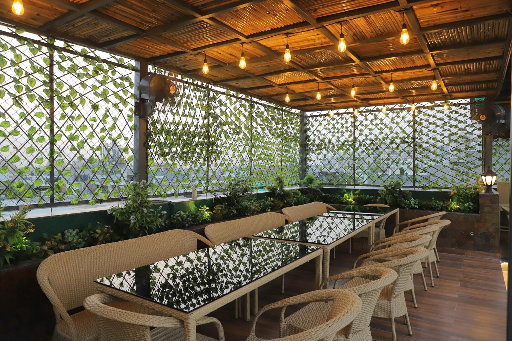 Hotel Haris Mg Road Gurugram Gurgaon Exteriör bild