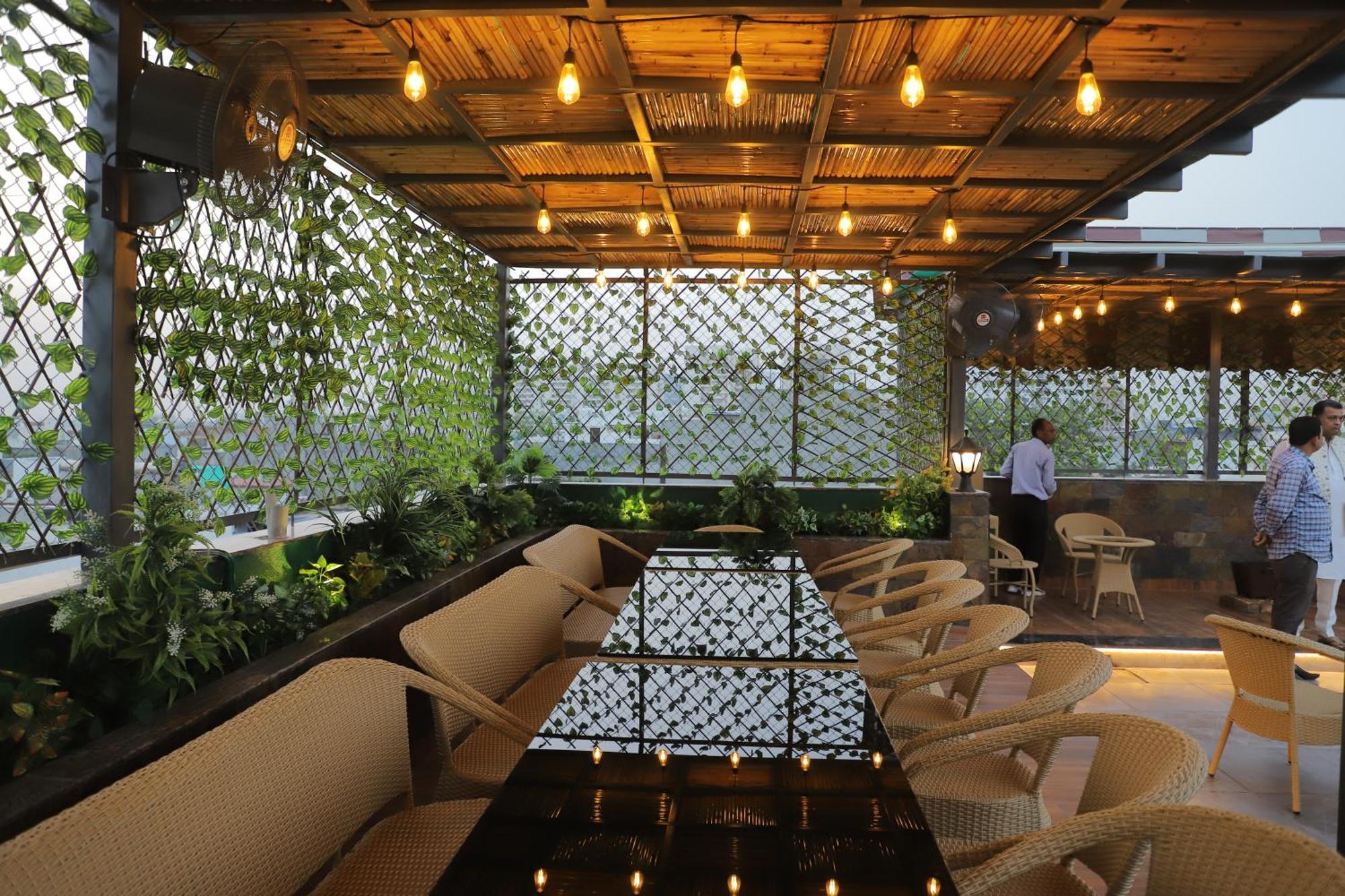 Hotel Haris Mg Road Gurugram Gurgaon Exteriör bild