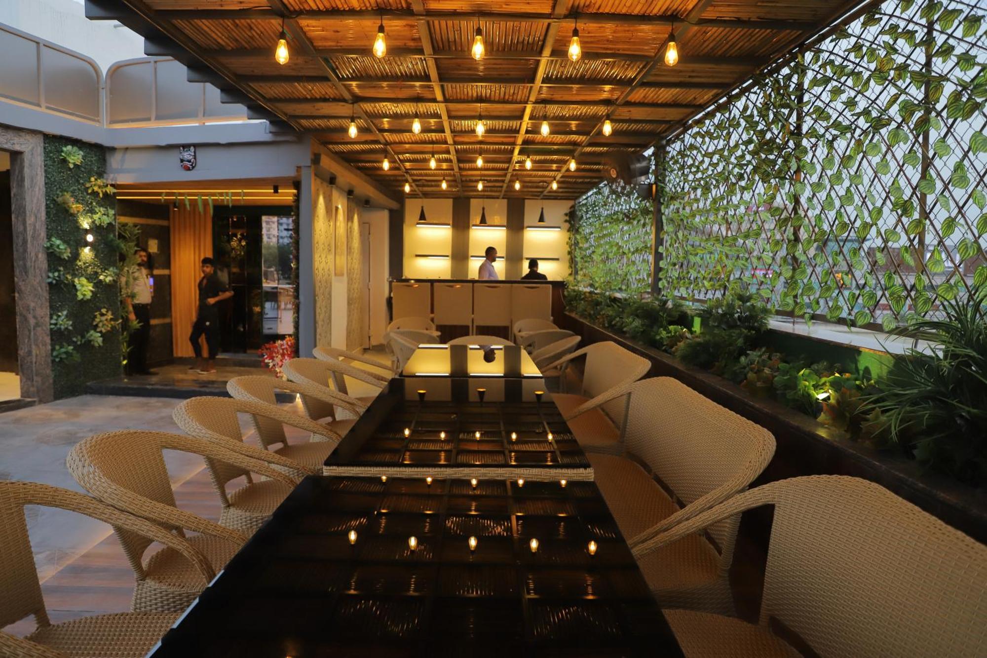 Hotel Haris Mg Road Gurugram Gurgaon Exteriör bild