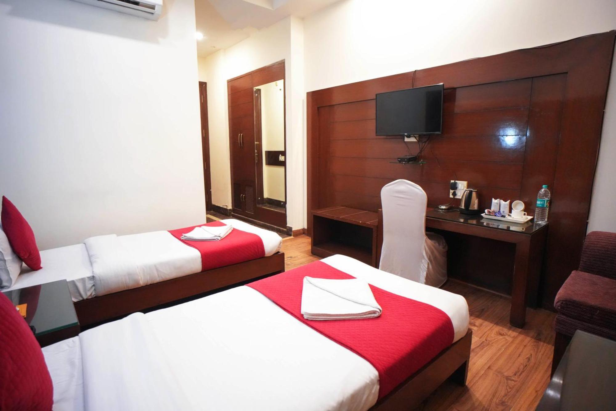Hotel Haris Mg Road Gurugram Gurgaon Exteriör bild