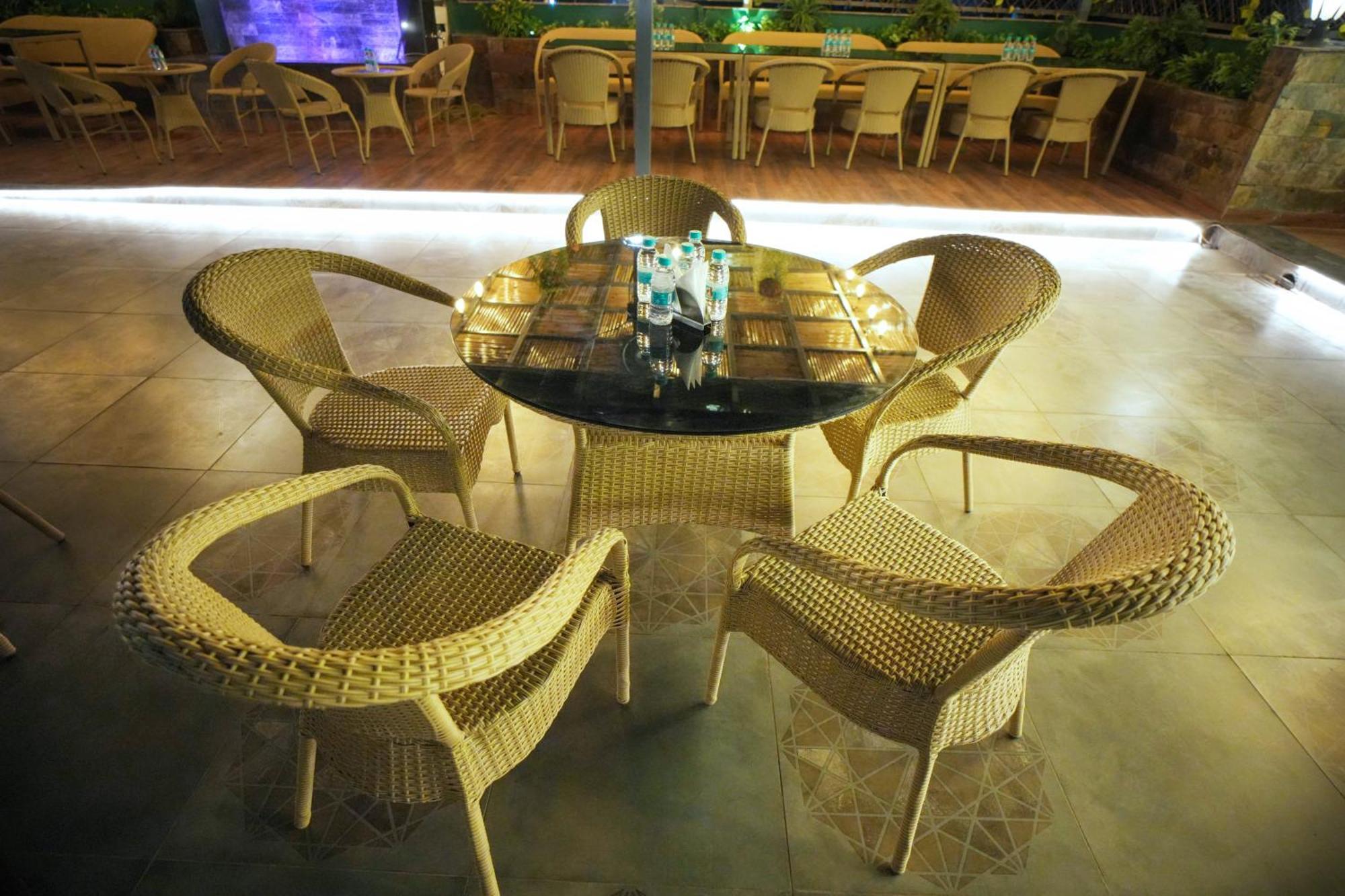Hotel Haris Mg Road Gurugram Gurgaon Exteriör bild
