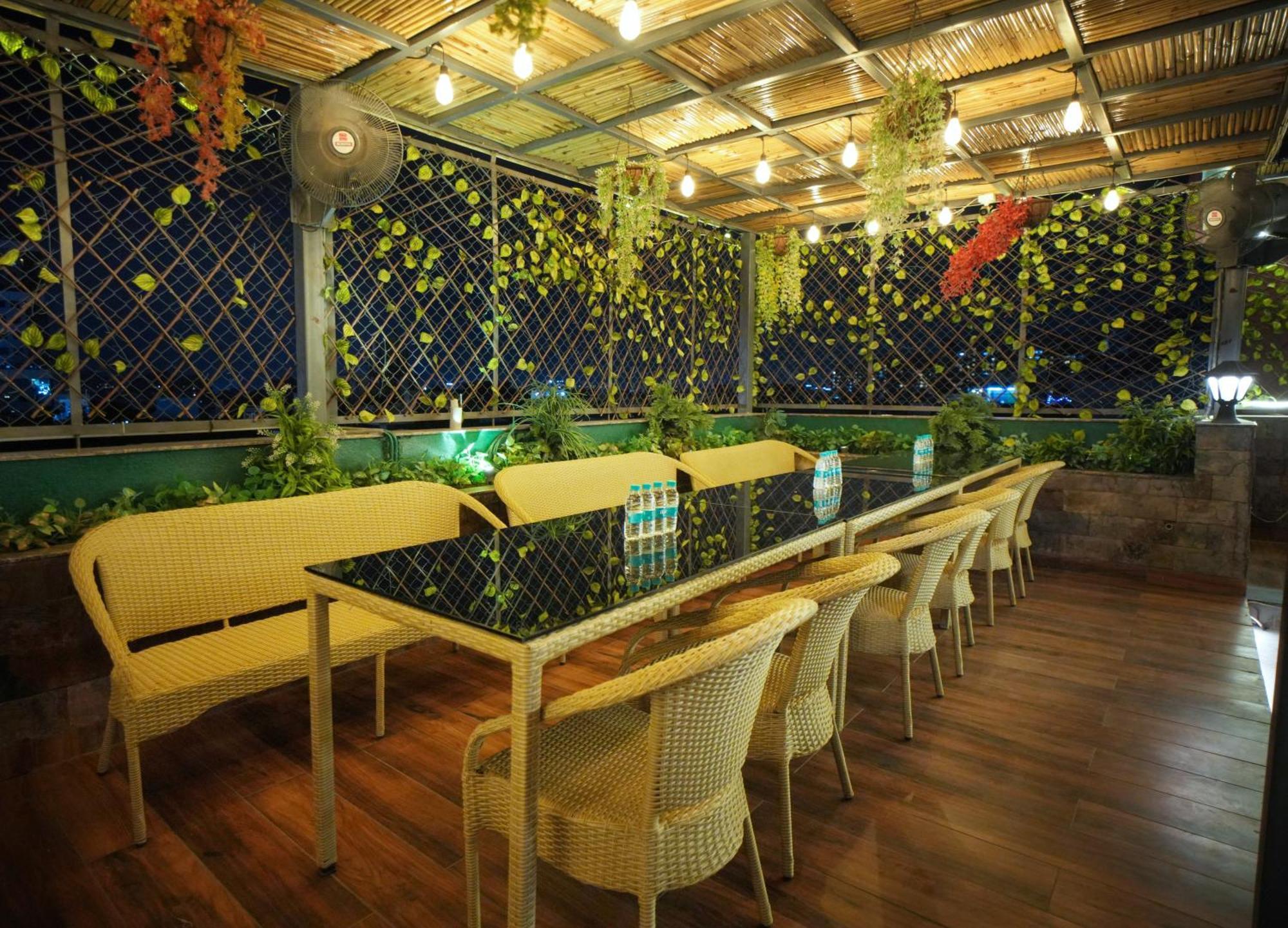 Hotel Haris Mg Road Gurugram Gurgaon Exteriör bild