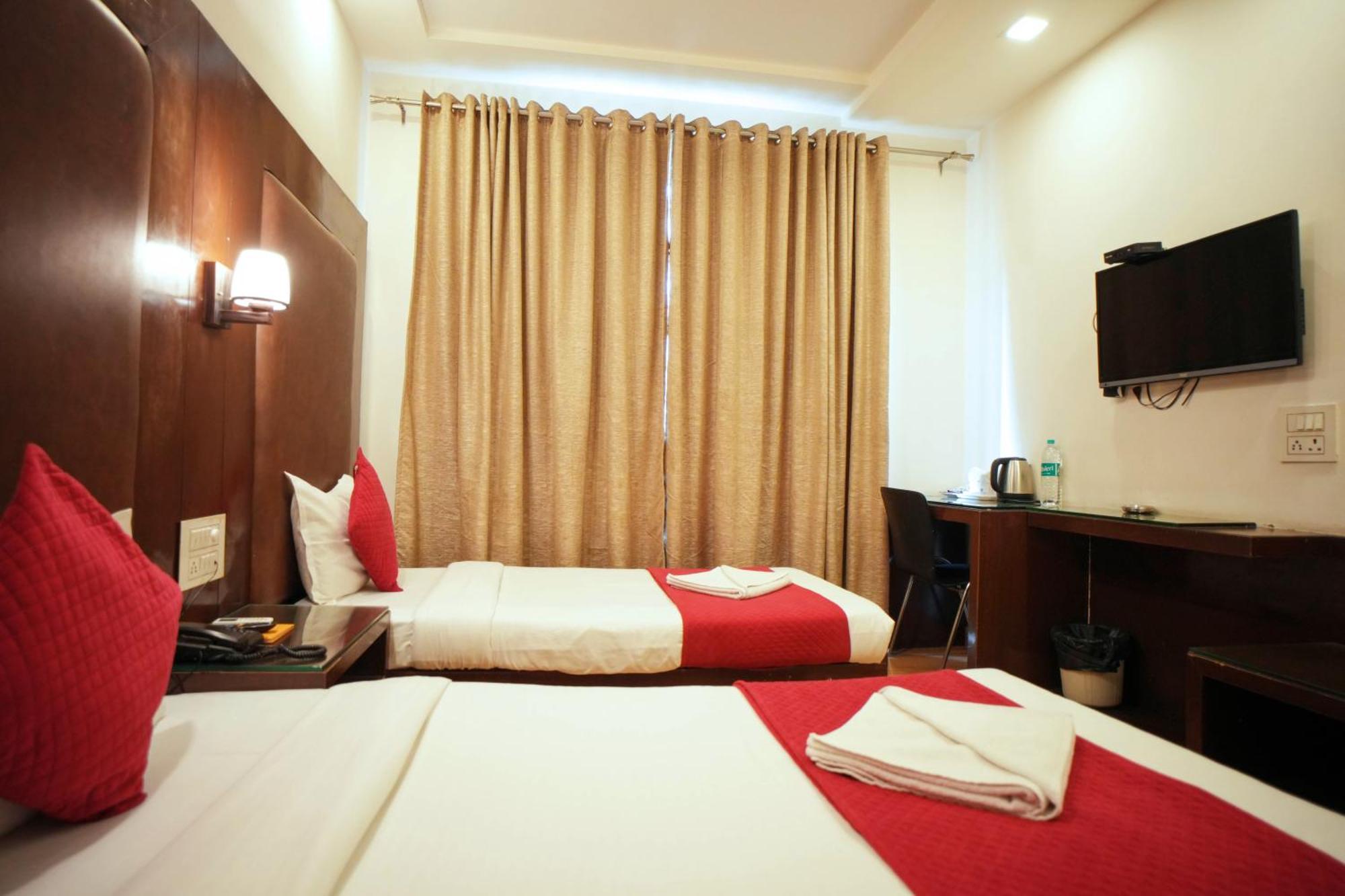 Hotel Haris Mg Road Gurugram Gurgaon Exteriör bild