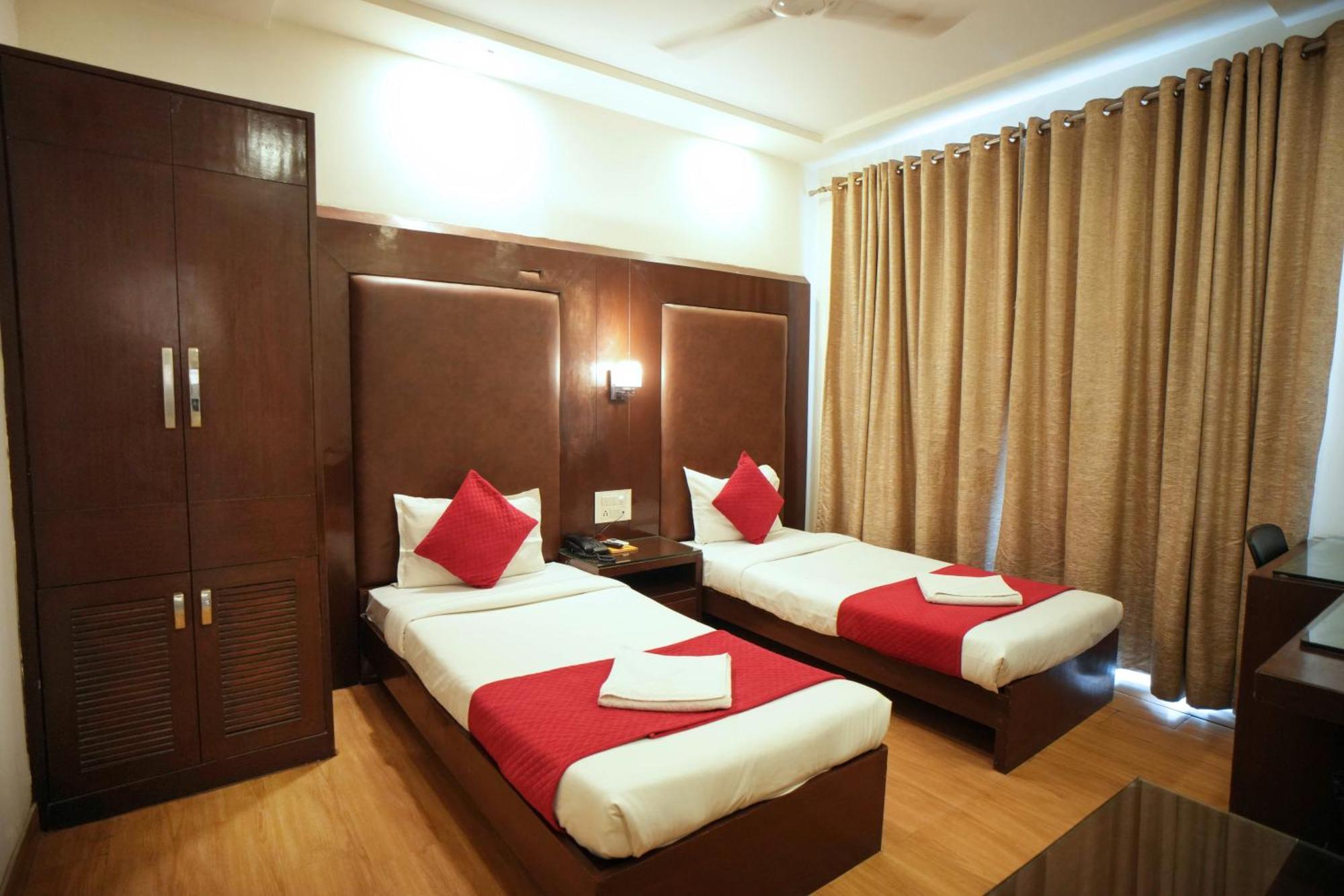 Hotel Haris Mg Road Gurugram Gurgaon Exteriör bild