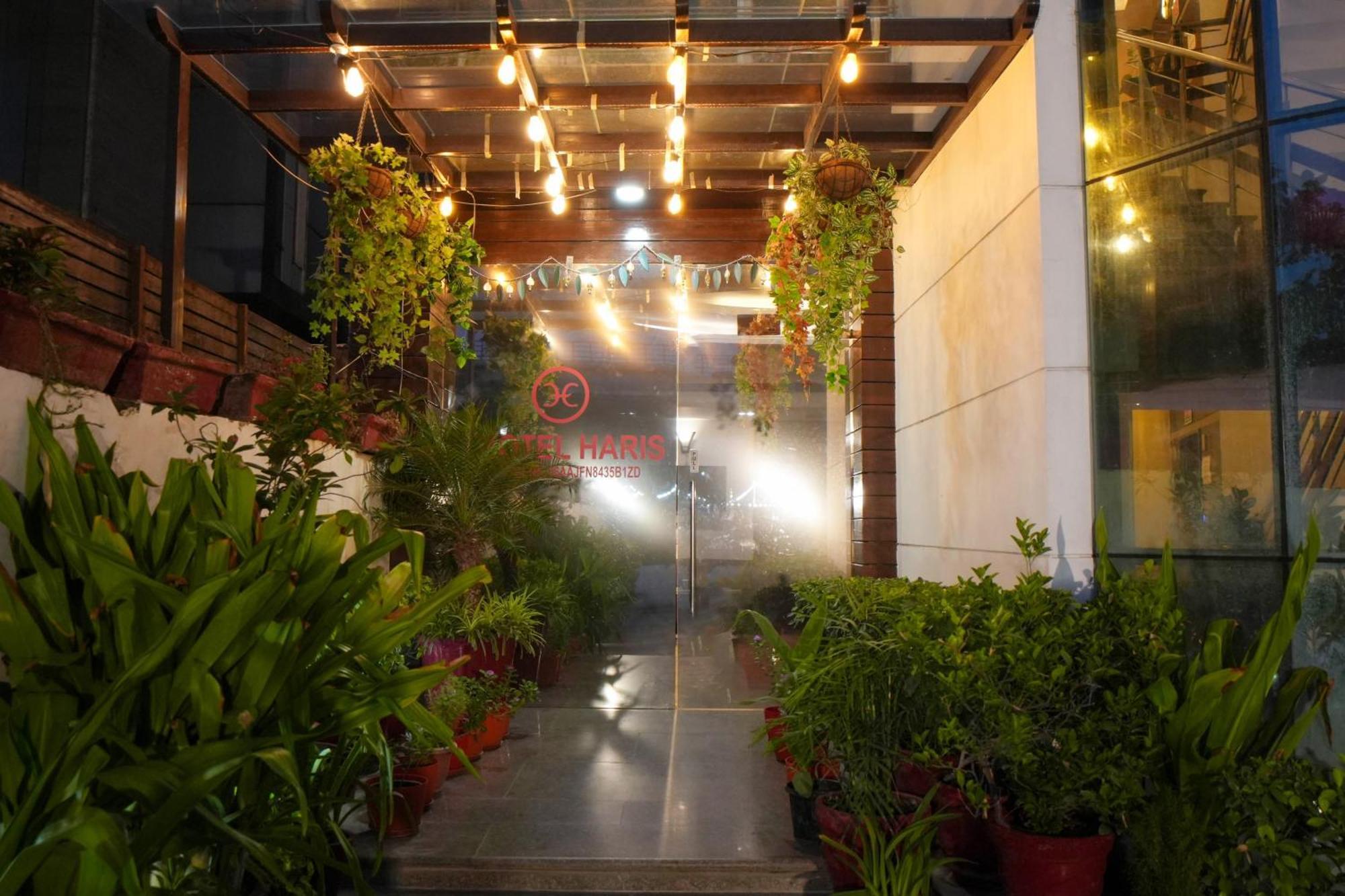 Hotel Haris Mg Road Gurugram Gurgaon Exteriör bild