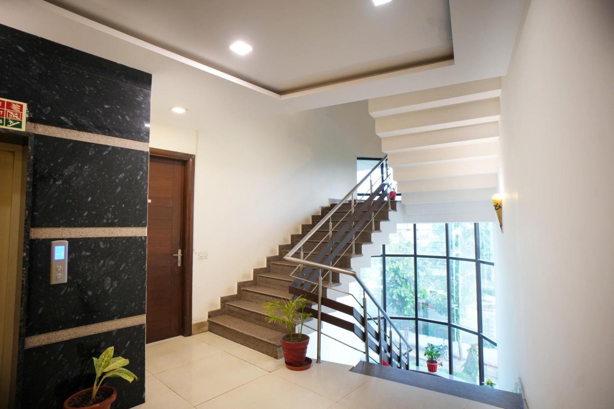 Hotel Haris Mg Road Gurugram Gurgaon Exteriör bild