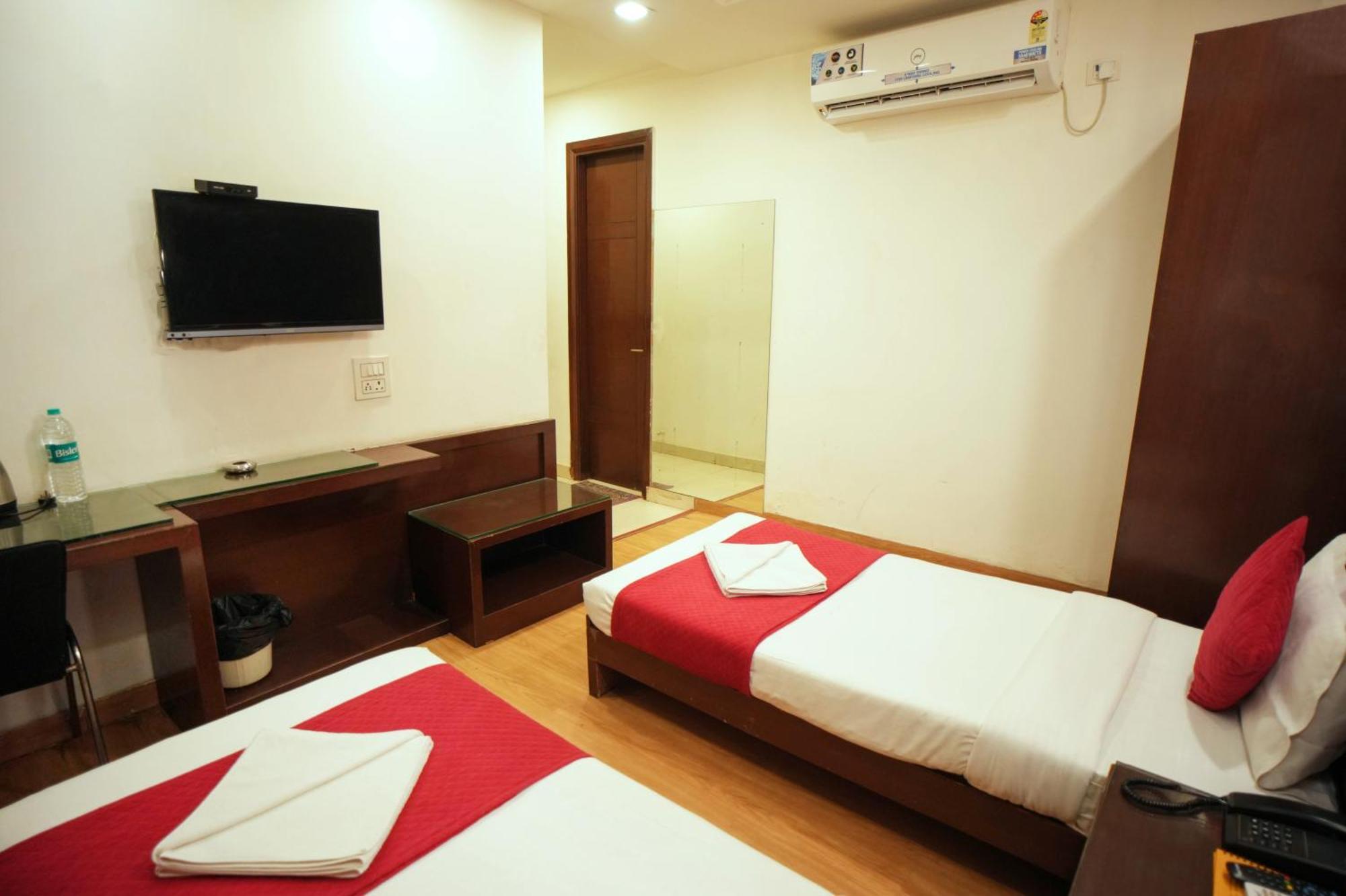 Hotel Haris Mg Road Gurugram Gurgaon Exteriör bild