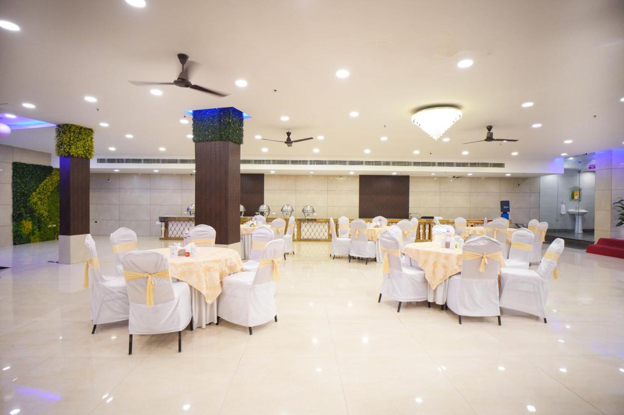 Hotel Haris Mg Road Gurugram Gurgaon Exteriör bild