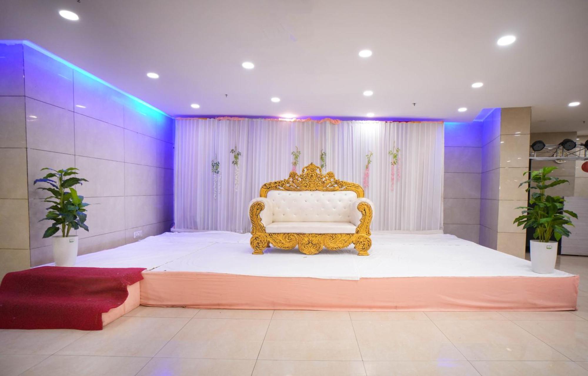 Hotel Haris Mg Road Gurugram Gurgaon Exteriör bild